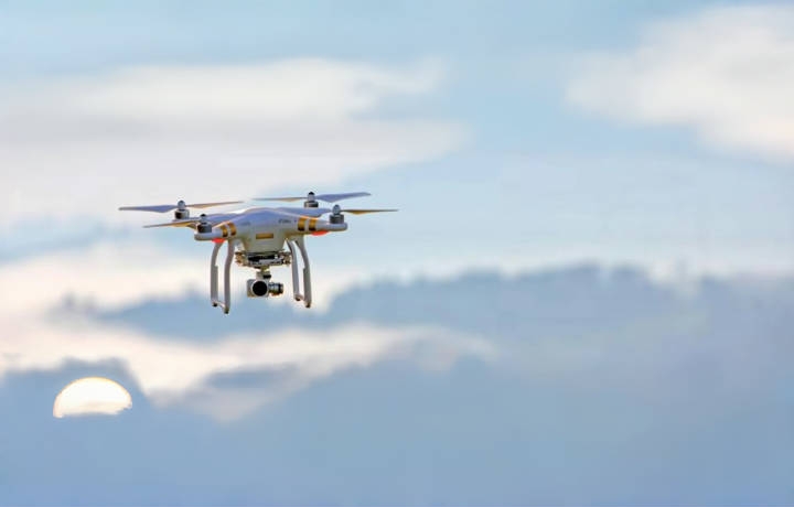 Postęp w bateriach do dronów i efektywności energetycznej